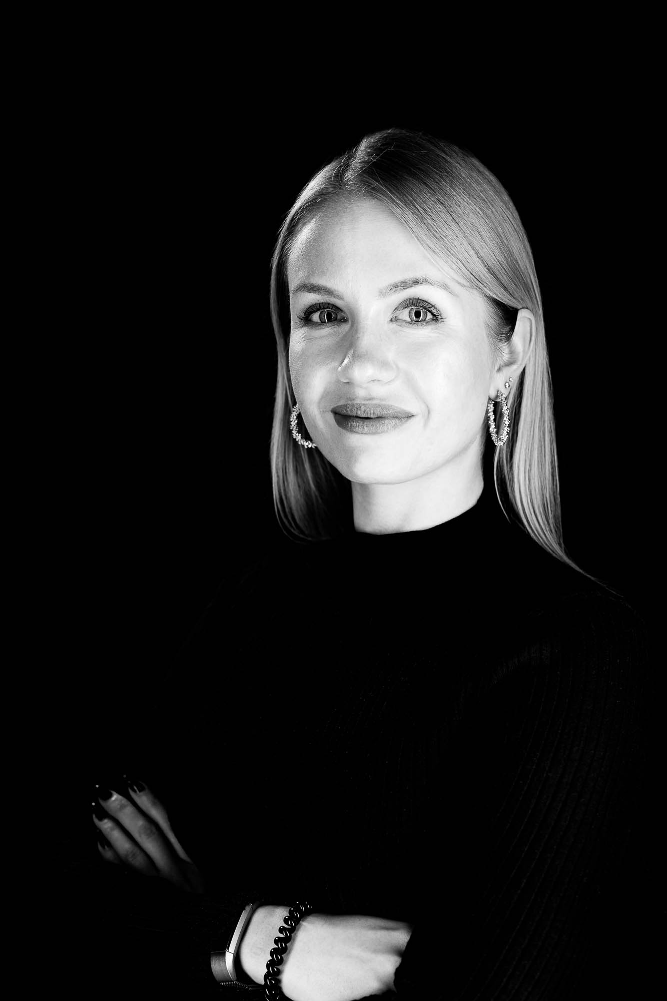 Export x3 Headshot  06631 Dez 01 2019 Bearbeitet Headshots 2019  Miro Nicole Nadine